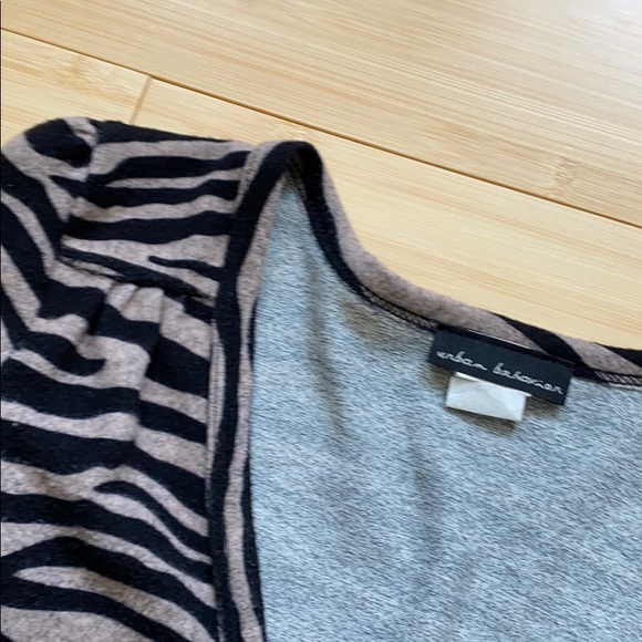 Pink and black zebra cardigan - Picture 2 of 3